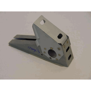 BUMPERSTEUN ACHT. LINKS/RECHTS